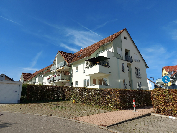 Suchen Sie eine schöne Wohnung in Mühlhofen mit eigenem Garten?